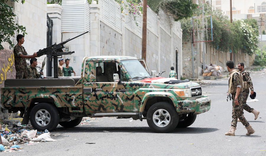 Yemeni police men patrol the streets of the southern city of Taez. (AFP file photo)