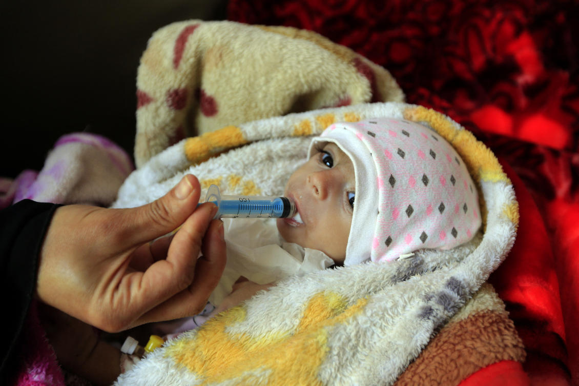 A Yemeni mother feeds her malnourished child at Al-Sabeen Maternity and Child Hospital in the Houthi-rebel-held Yemeni capital Sanaa. (File/AFP) A Yemeni mother feeds her malnourished child at Al-Sabeen Maternity and Child Hospital in the Houthi-rebel-held Yemeni capital Sanaa. (File/AFP)